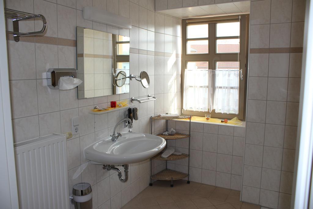 Stadtschloss Hecklingen*** Hecklingen  Kamer foto